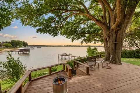 211 Lake Front Drive