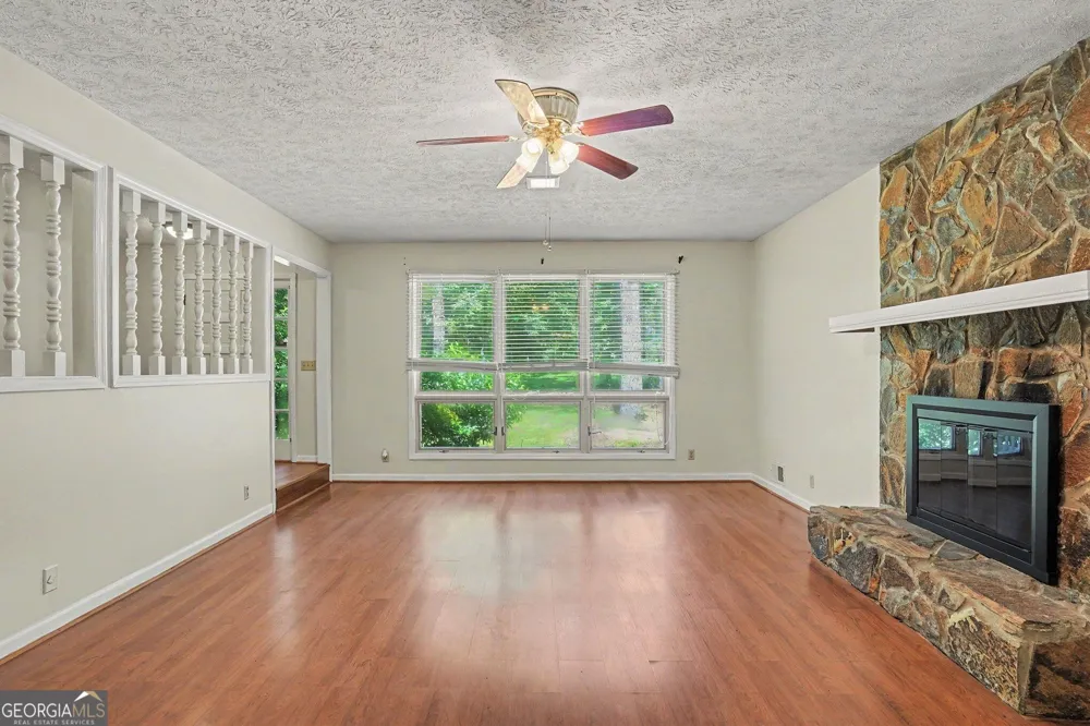 346 Buckingham DR SW Conyers, GA 30094