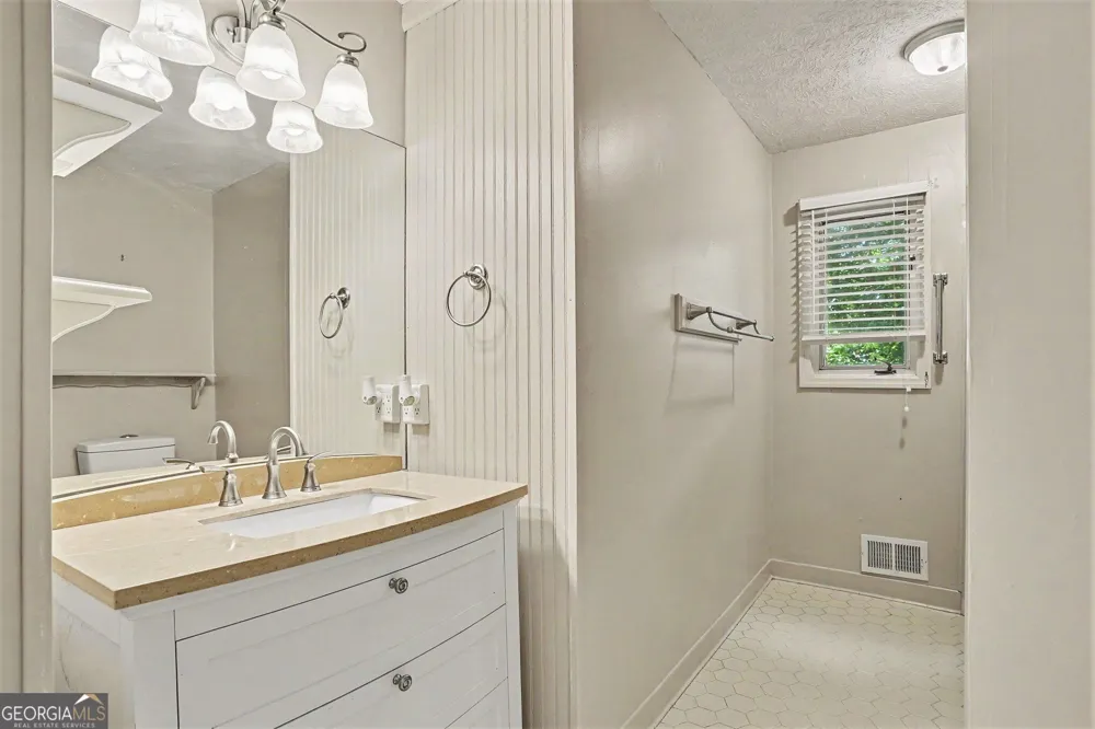 346 Buckingham DR SW Conyers, GA 30094