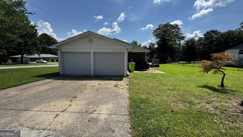 6200 Cherry LN Douglasville, GA 30134