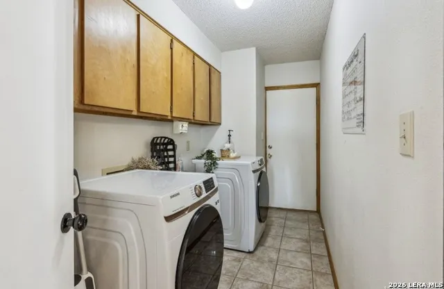 101 Country Ln Castroville, TX 78009