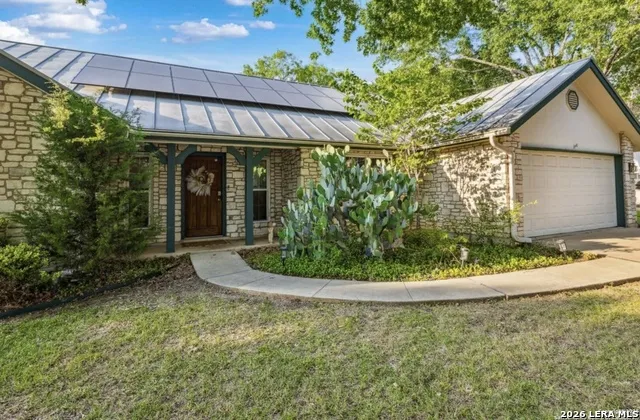 101 Country Ln Castroville, TX 78009