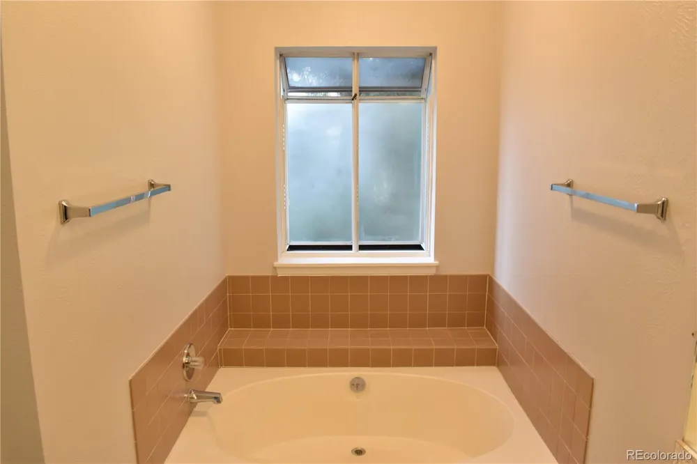 471 S Kingston Circle Aurora, CO 80012
