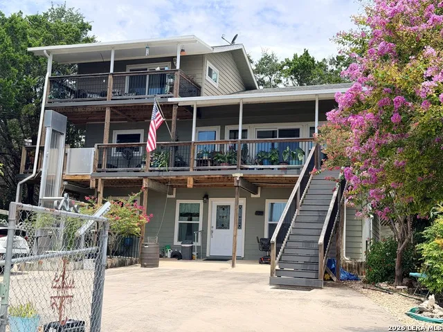 1135 LAKEBREEZE DR Canyon Lake, TX 78133