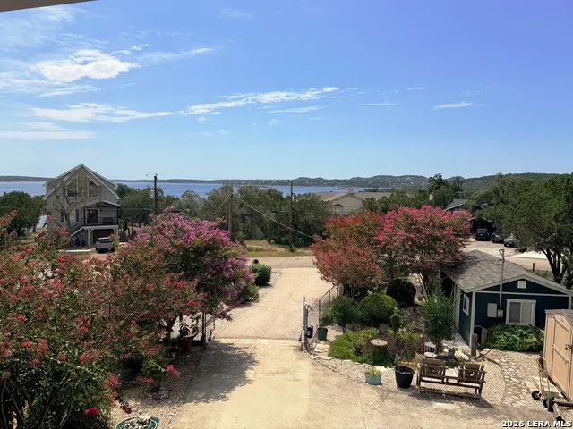 1135 LAKEBREEZE DR Canyon Lake, TX 78133