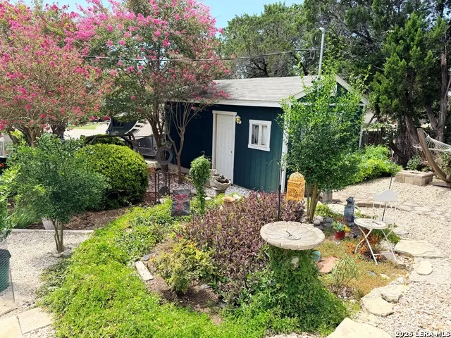 1135 LAKEBREEZE DR Canyon Lake, TX 78133