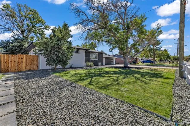 6080 Holly Street Commerce City, CO 80022