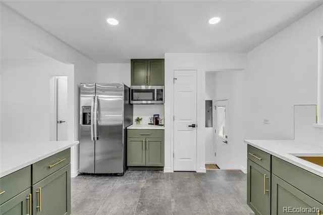 6080 Holly Street Commerce City, CO 80022