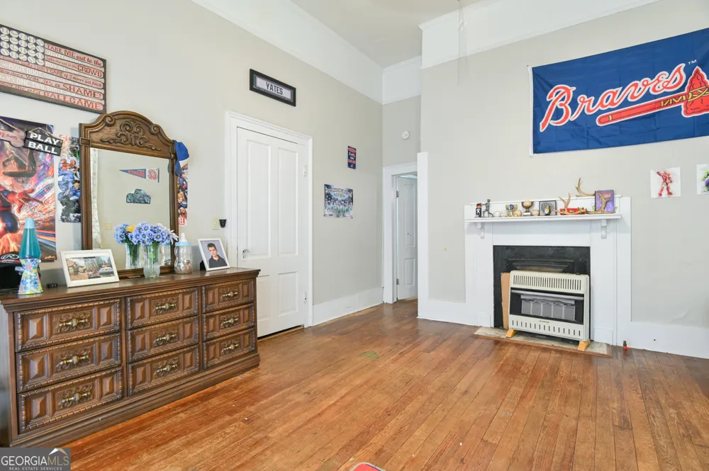 111 Banks ST Shady Dale, GA 31085