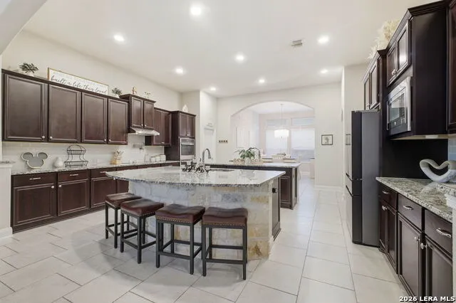 3208 Jasons Way Marion, TX 78124