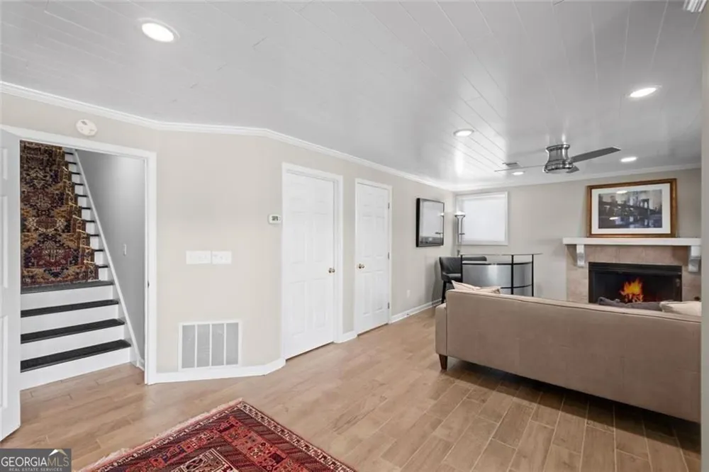 6430 Spinnaker LN Alpharetta, GA 30005