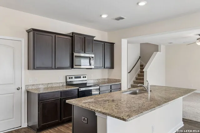3038 CITRON GDN Converse, TX 78109