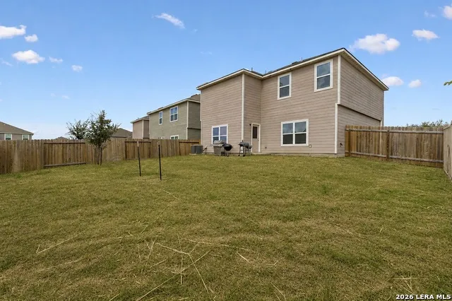 3038 CITRON GDN Converse, TX 78109