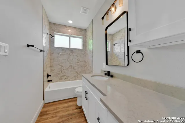 105 River Bluff Castroville, TX 78009