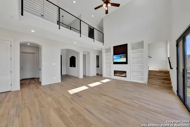 105 River Bluff Castroville, TX 78009