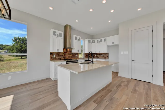 105 River Bluff Castroville, TX 78009