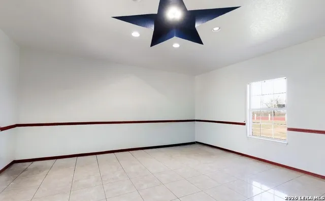 5980 Smith Von Ormy, TX 78073