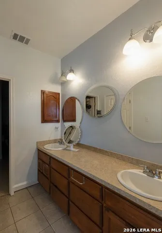 5980 Smith Von Ormy, TX 78073