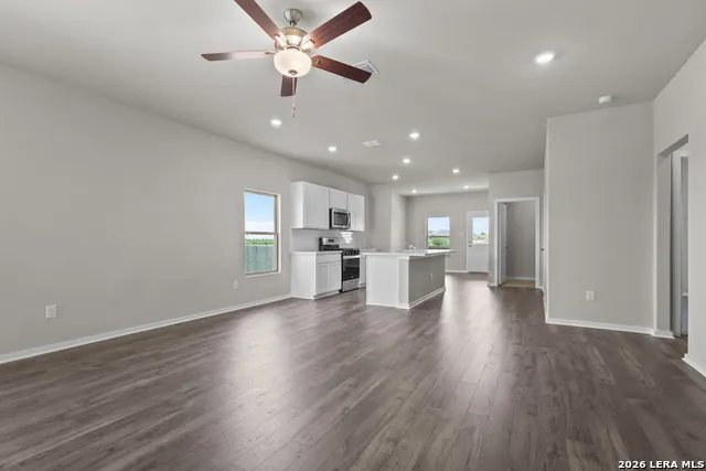 5120 Park Cape Schertz, TX 78124