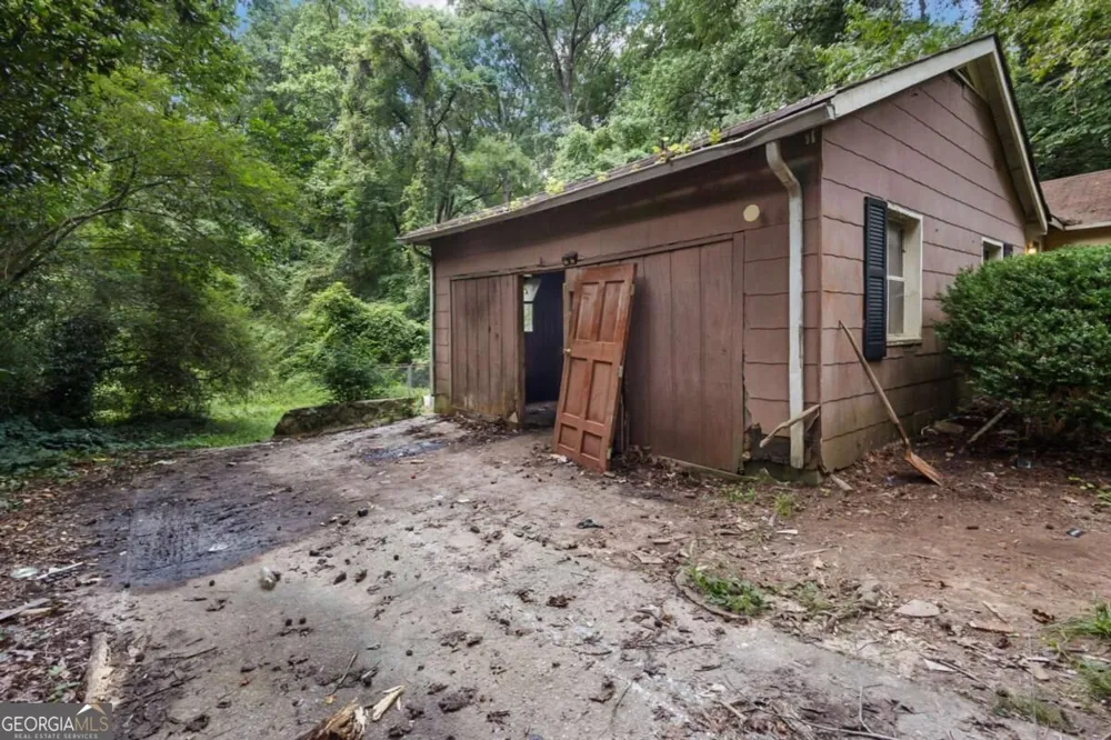 241 Harlan RD SW Atlanta, GA 30311