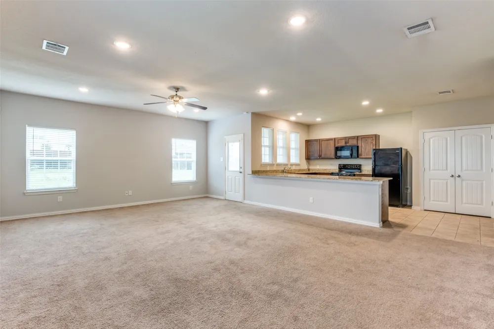4662 Ralph Lane Dallas, TX 75227
