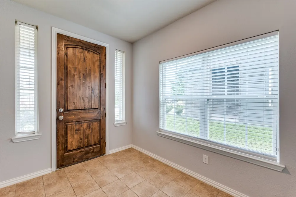 4662 Ralph Lane Dallas, TX 75227