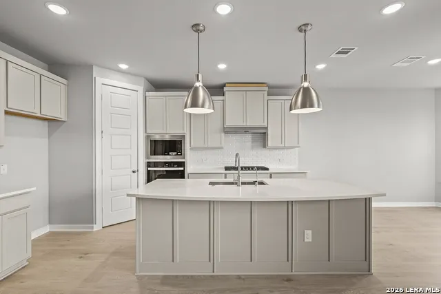 504 Foxtail Canyon Cibolo, TX 78108