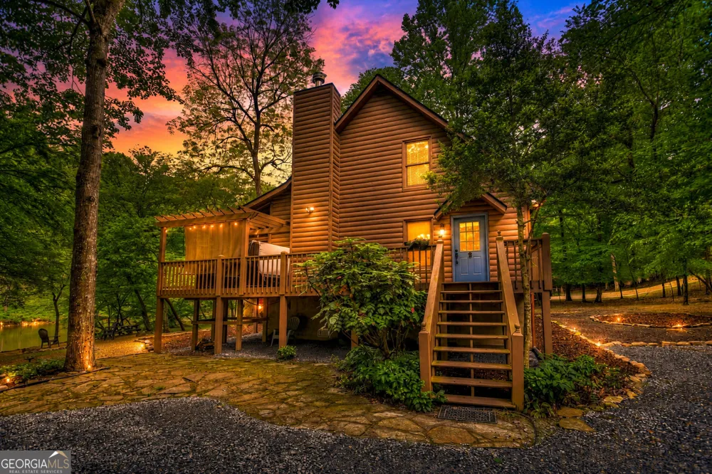 133 Muller LN Ellijay, GA 30540
