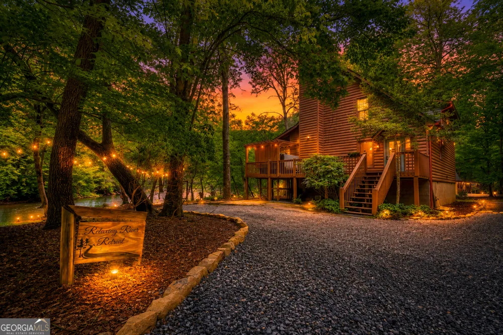 133 Muller LN Ellijay, GA 30540