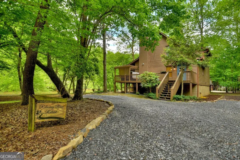 133 Muller LN Ellijay, GA 30540