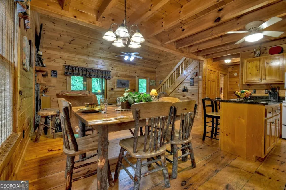 133 Muller LN Ellijay, GA 30540