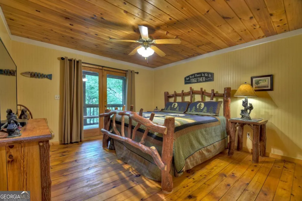 133 Muller LN Ellijay, GA 30540