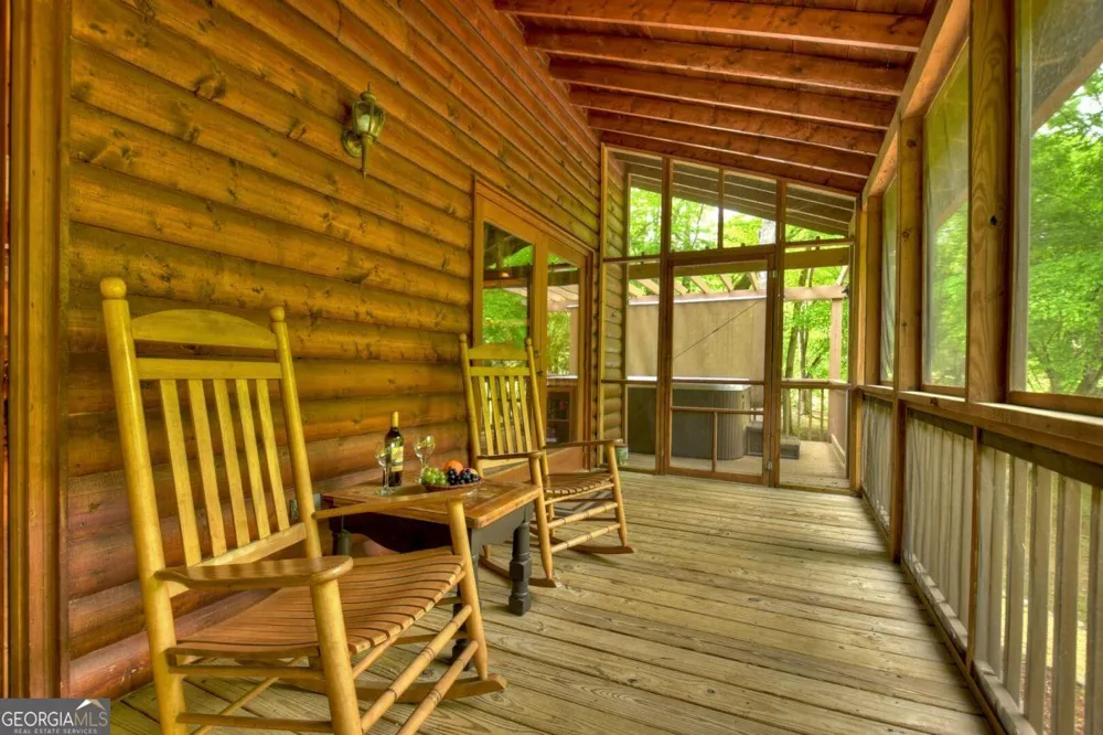 133 Muller LN Ellijay, GA 30540