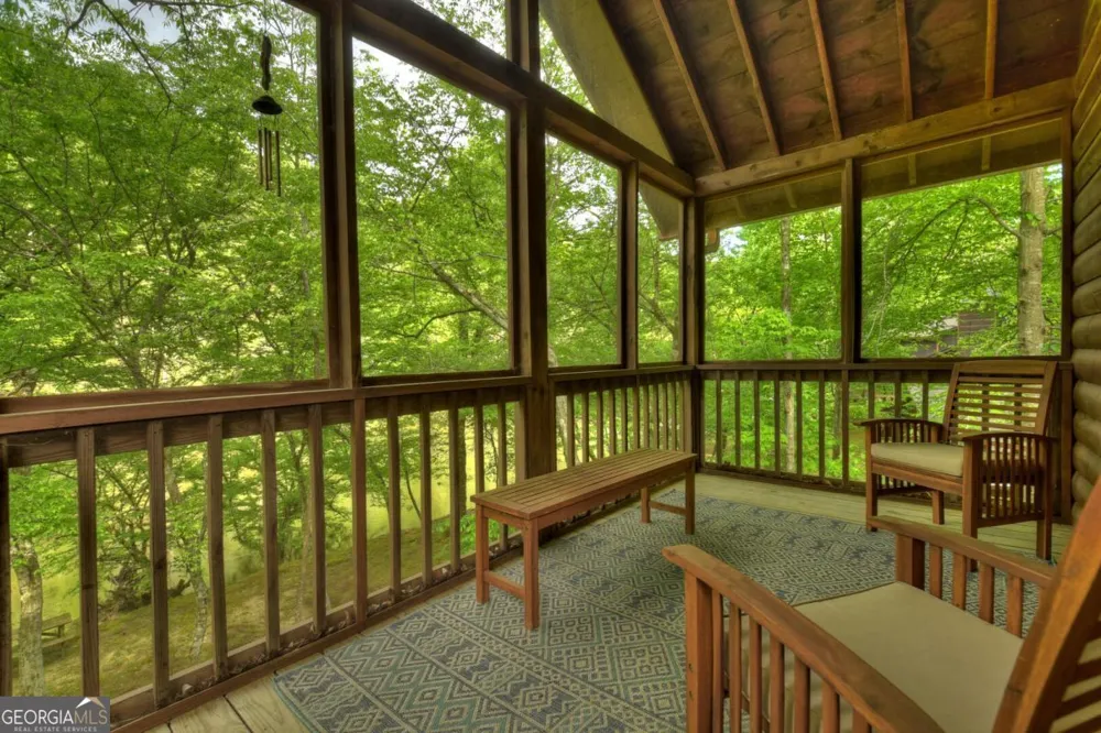 133 Muller LN Ellijay, GA 30540