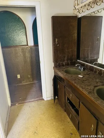 3938 Fm 117 Uvalde, TX 78801