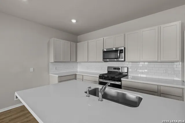 17434 Yellow Pine Drive Elmendorf, TX 78112