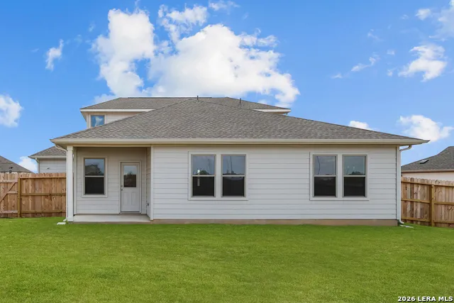 17434 Yellow Pine Drive Elmendorf, TX 78112