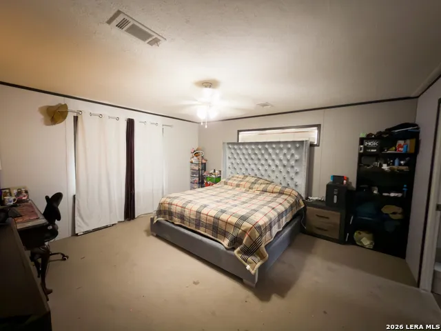 114 4th Natalia, TX 78059