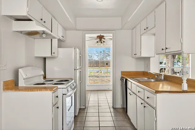 5958 Midcrown San Antonio, TX 78218