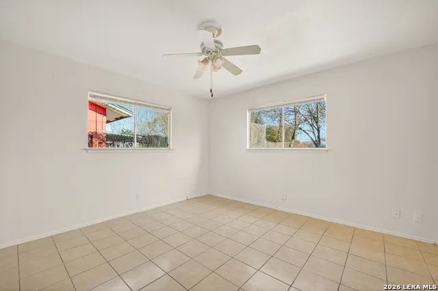 5958 Midcrown San Antonio, TX 78218