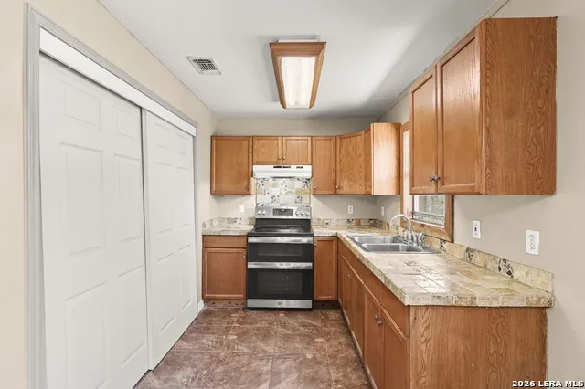 146 Exotic Bandera, TX 78003