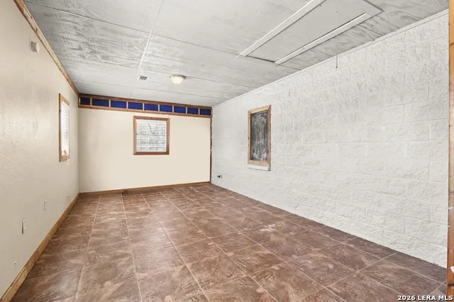 146 Exotic Bandera, TX 78003