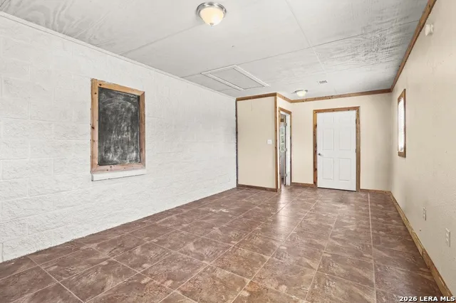 146 Exotic Bandera, TX 78003