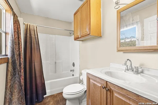 146 Exotic Bandera, TX 78003