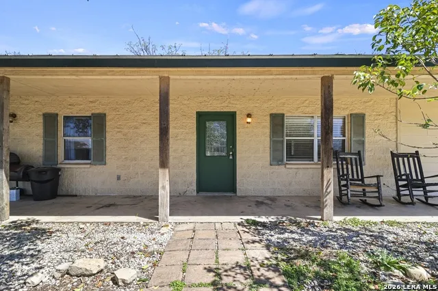 146 Exotic Bandera, TX 78003