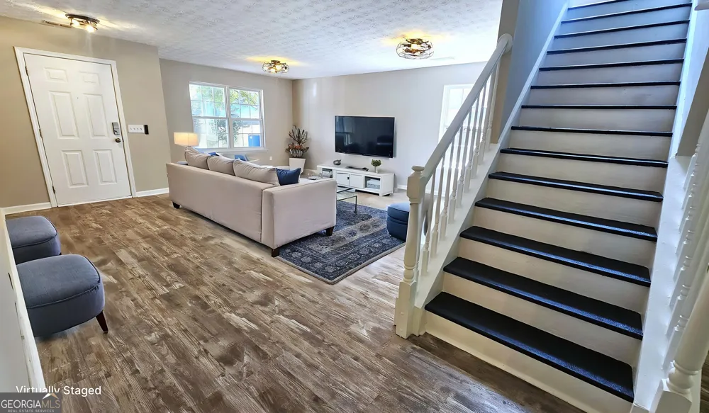 528 Lazy River LN Woodstock, GA 30188