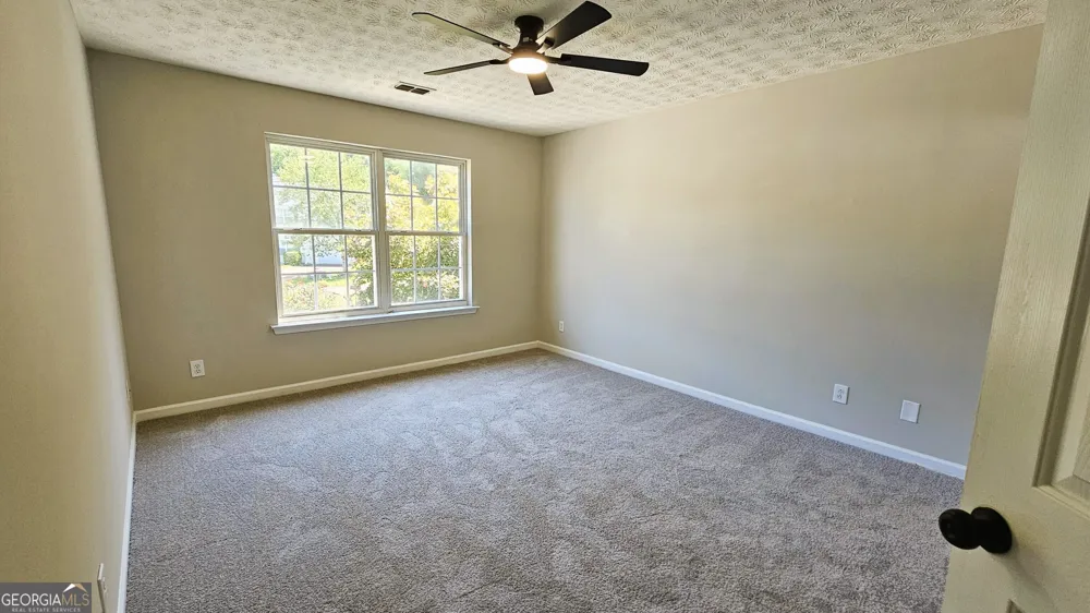 528 Lazy River LN Woodstock, GA 30188