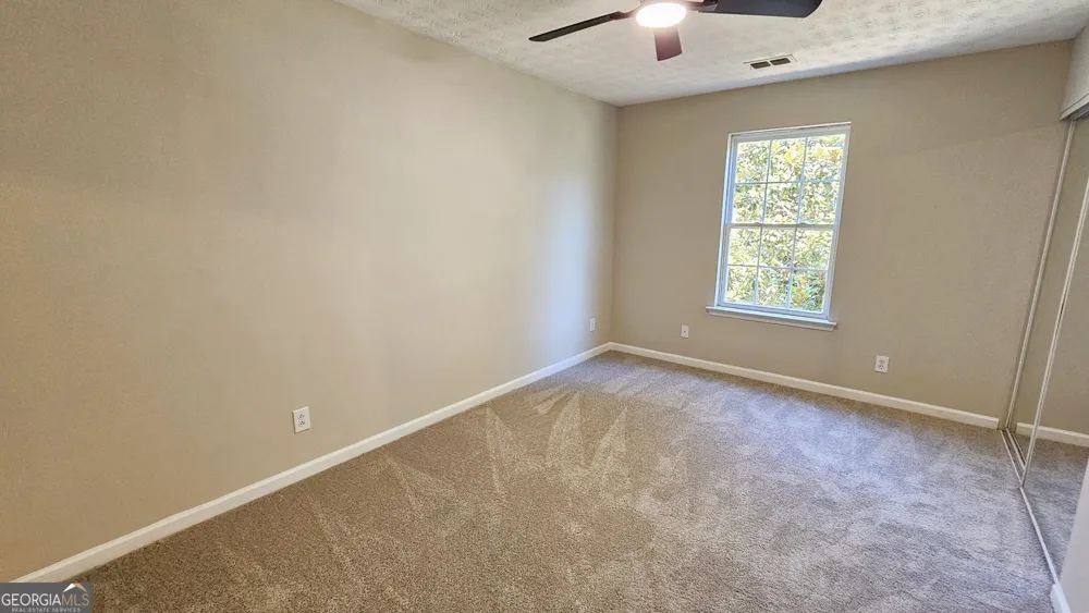 528 Lazy River LN Woodstock, GA 30188