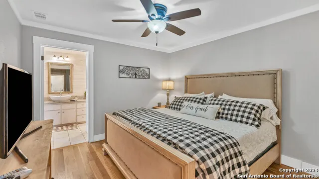 606 Deer Lake Cove Wimberley, TX 78676