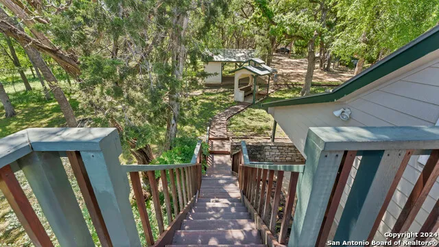 606 Deer Lake Cove Wimberley, TX 78676